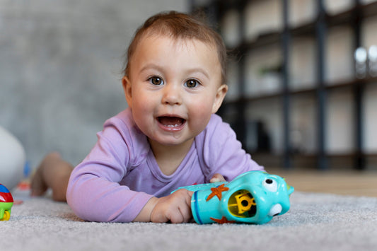Tummy Time (Karın Üstü Zamanı) Nedir? Ne İşe Yarar, Ne Zaman Başlanmalı?